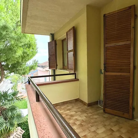 N290 - Numana, Ampio Trilocale Con Terrazzo Vista Mare Numana